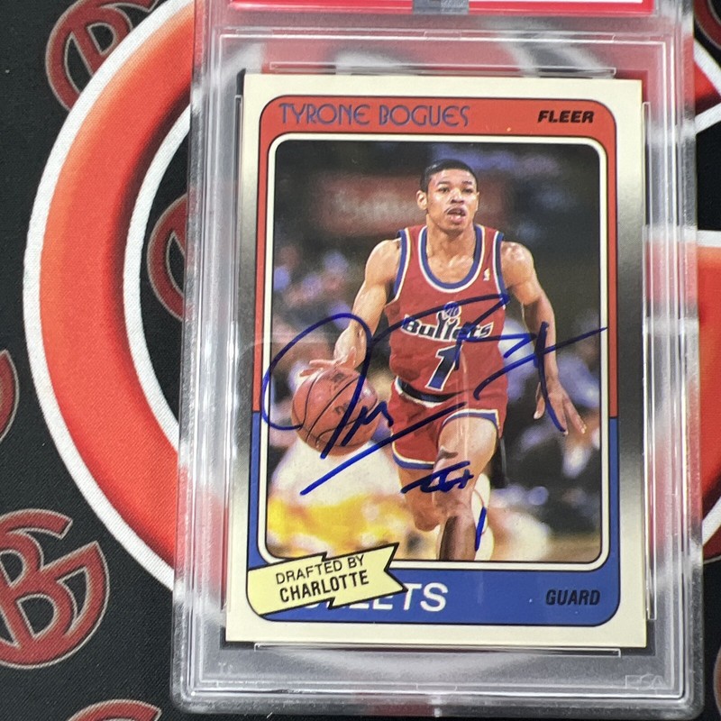 1988-89 Muggsy Bogues Fleer #13 Autographed PSA AUTO Authentic  view 2