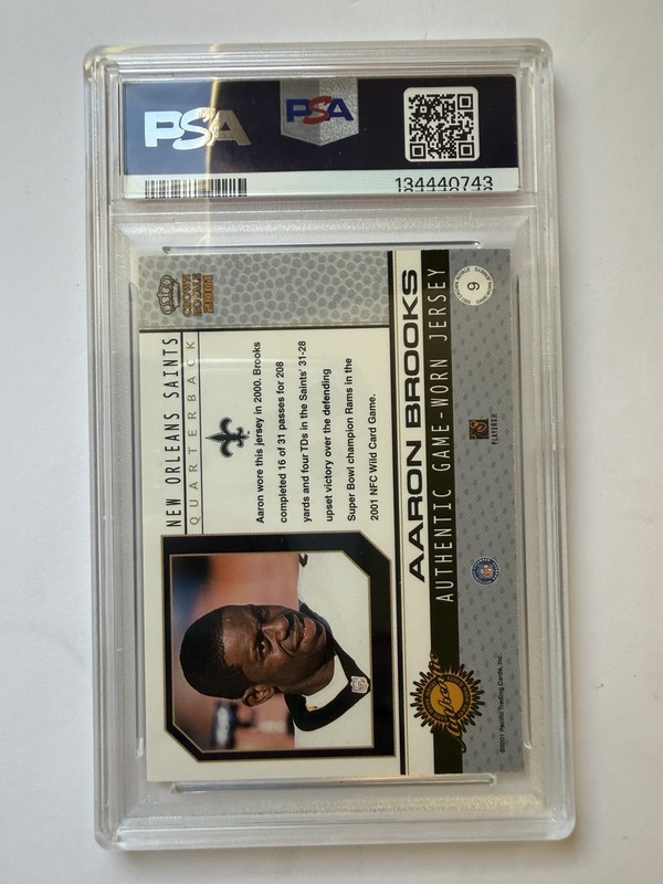 AARON BROOKS 2001 PACIFIC CROWN ROYALE GAME-WORN JERSEY PATCH #D /523 PSA 6 EX view 2