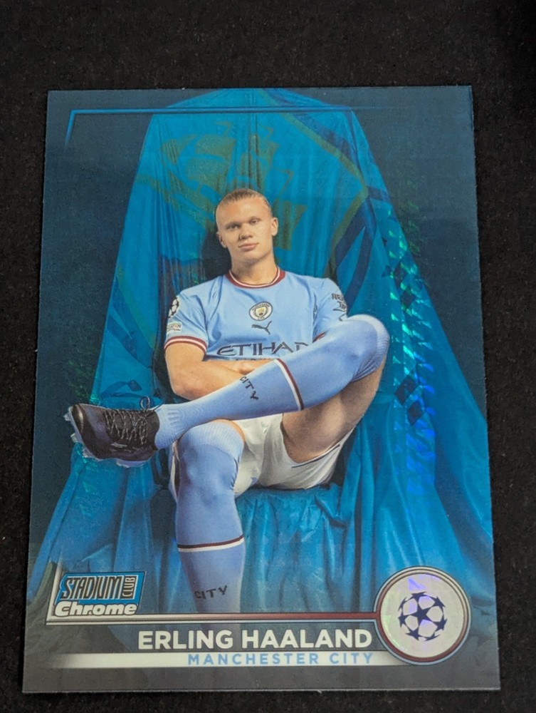 2022-23 Topps Stadium Club Chrome UEFA Club Competitions Erling Haaland #92 Blue