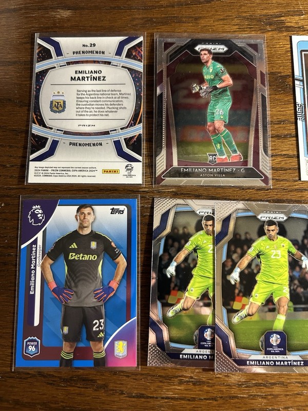 x12 Lot Emiliano Martinez Aston Villa Argentina Topps Donruss Prizm Rookie RC view 2