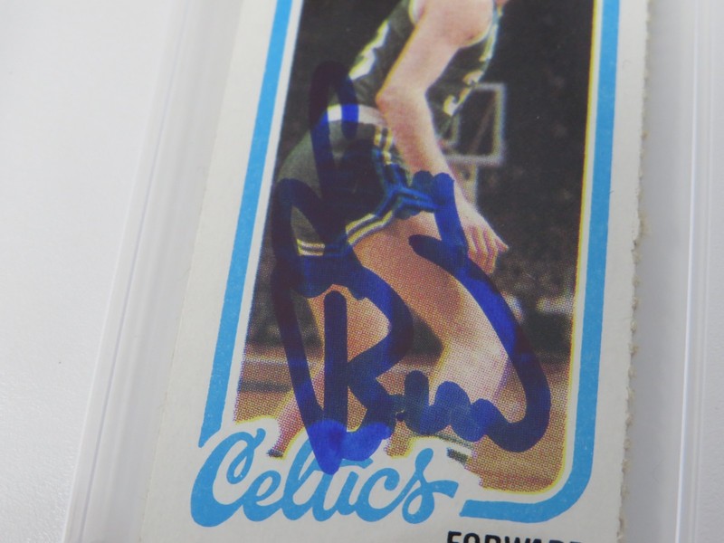 Larry Bird CELTICS HOF Signed Autograph 1980 Topps RC Rookie Card 34 PSA 10 Auto view 2
