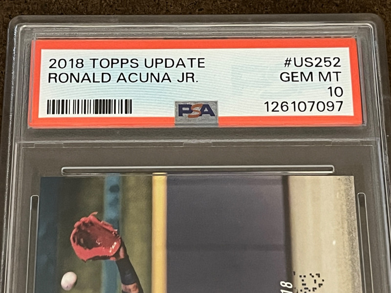 2018 Topps Update - #US 252 Ronald Acuna Jr. (RC) Braves Gem Mint GEM MT PSA 10 view 2