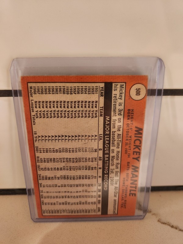 1969 Topps - Mickey Mantle #500 Last Name in Yellow view 2