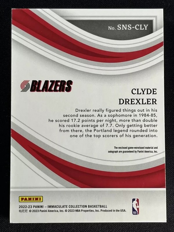 2022-23 Immaculate Collection Clyde Drexler Sneaker Swatch GU Patch Auto #18/25 view 2