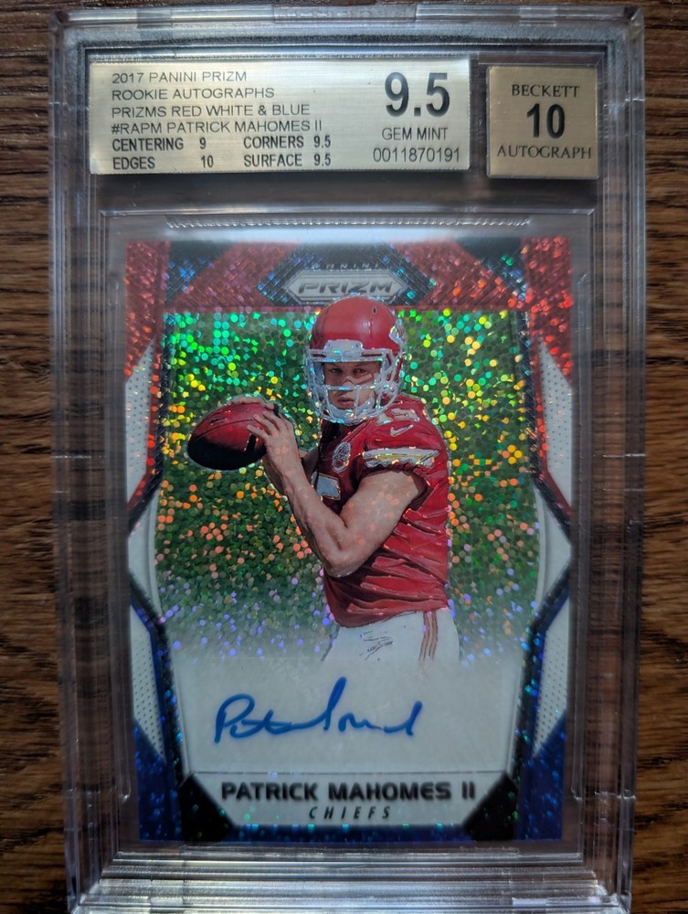PATRICK PAT MAHOMES 2017 Panini Prizm RWB AUTO Red White Blue RC BGS 9.5 LOW POP