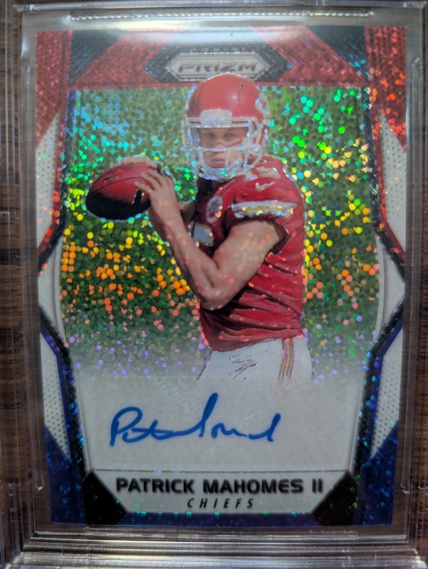 PATRICK PAT MAHOMES 2017 Panini Prizm RWB AUTO Red White Blue RC BGS 9.5 LOW POP view 2