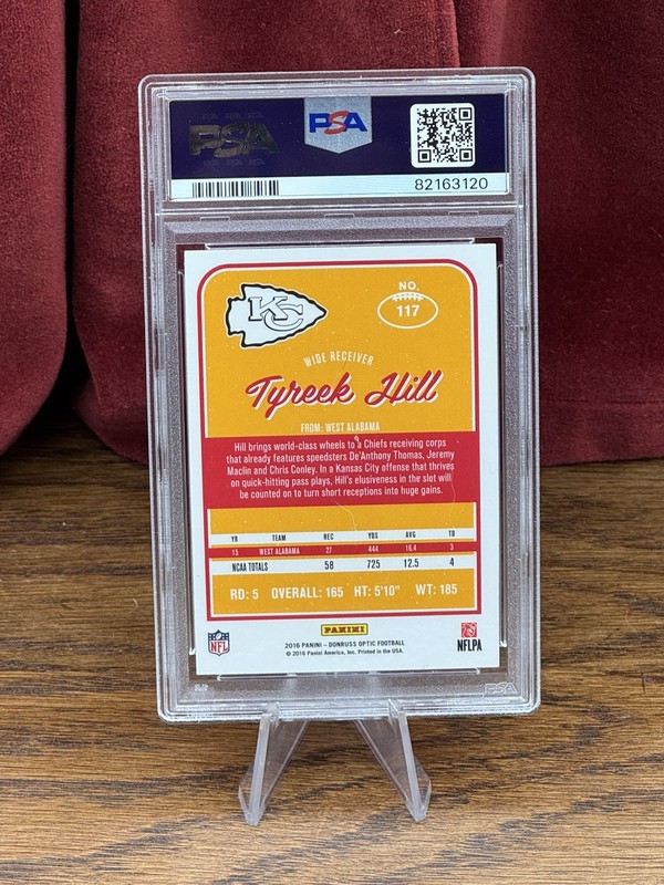 Tyreek Hill RC PSA 10- 2016 Donruss Optic - Rookies  #117 (RC) view 2