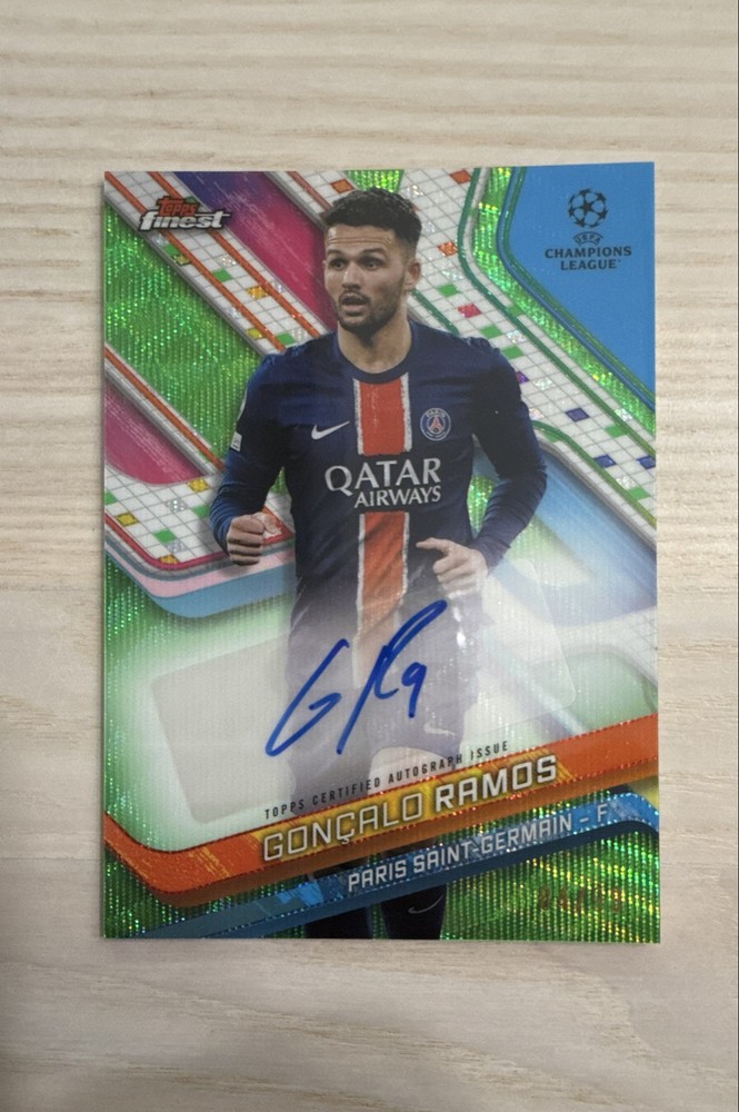 2024-25 Topps Finest - Autographs Goncalo Ramos #BA-GR Neon Green Wave /99 