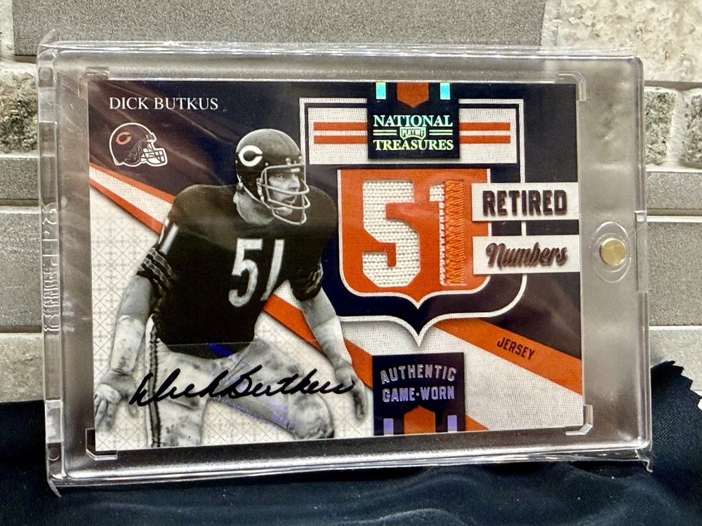 2009 Panini National Treasures Dick Butkus GAME USED Jersey Patch AUTO  /10 HOF