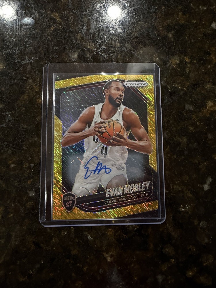2024 prizm black evan mobley auto gold shimmer 1/10
