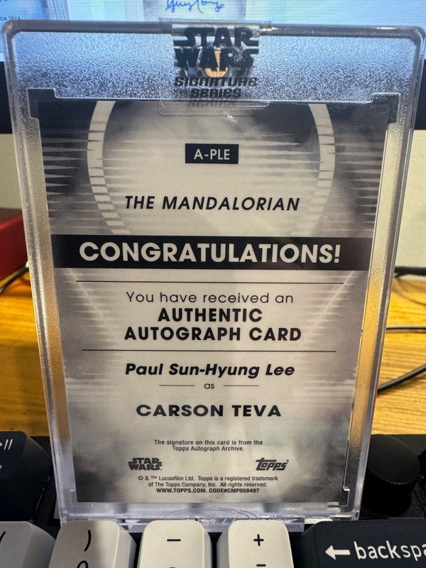 2023 Star Wars Signature Series Captain Carson Teva Paul Sun-Hyung Lee Auto view 2