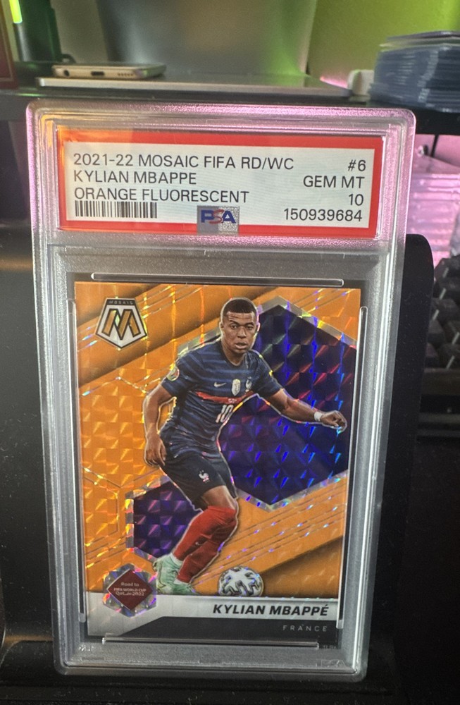 2021-22 Panini Mosaic FIFA Road to World Cup - Kylian Mbappe #6 Fluorescent...