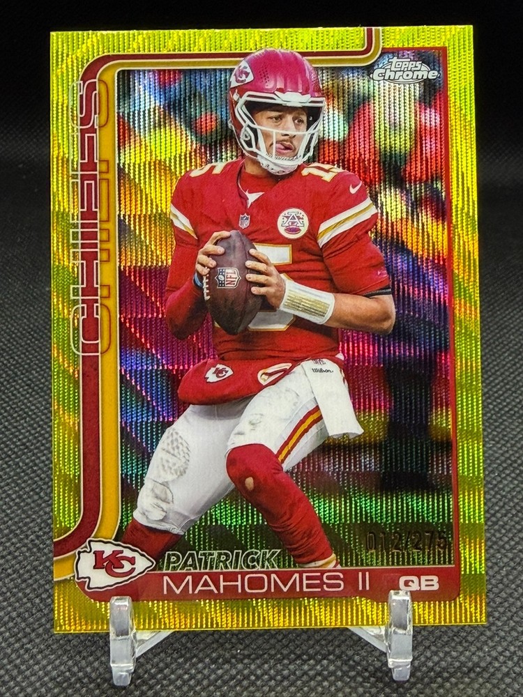 2025 Topps Chrome - Patrick Mahomes II #148 Yellow Wave Refractor #/275