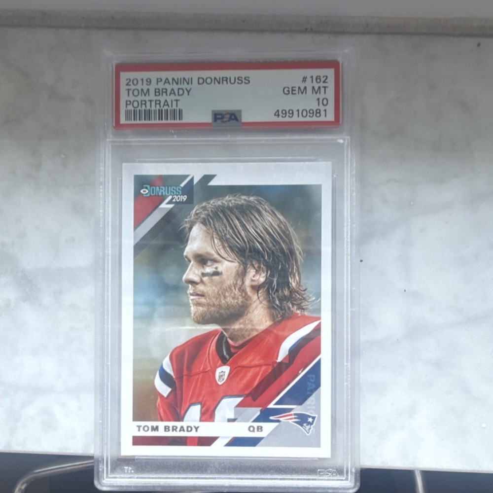 Panini 2019 Donruss Tom Brady Portrait #162 PSA 10 New England Patriots