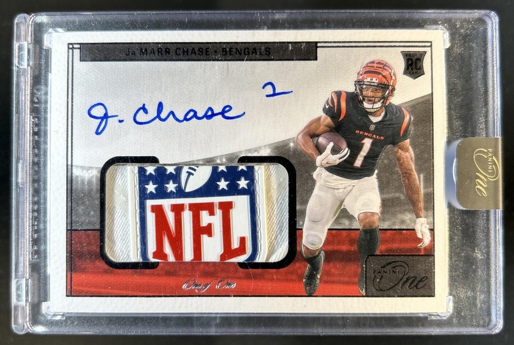 2021 Panini One Ja'Marr Chase Black Rookie RC NFL Shield Patch Auto #1/1