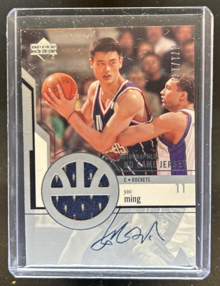 2003-04 Upper Deck Yao Ming UD Game Auto Autograph #/100 Rockets