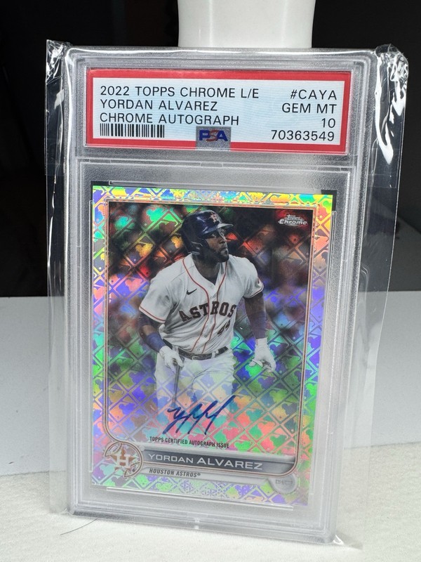 ✨Yordan Alvarez 2022 Topps Chrome LE Auto Autograph RC Houston Astros PSA 10 ✨ view 2