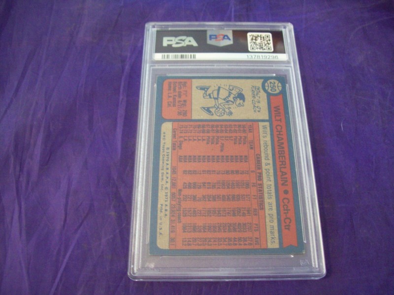 1974 TOPPS BASKETBALL #250 WILT CHAMBERLAIN PSA 4 view 2