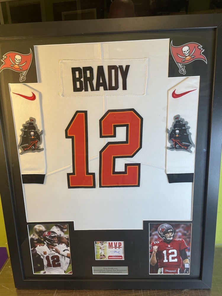 TOM BRADY FRAMED TAMPA BAY BUCS JERSEY W PHOTOS REPRINT AUTO CARD LQQK GOAT