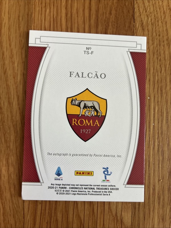 2020-21 Panini National Treasures Signatures Auto FALCAO # /500 Roma view 2