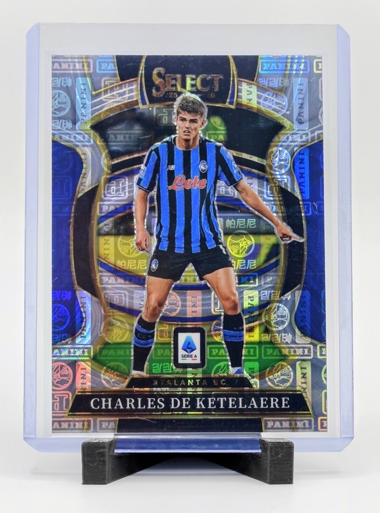 2025-26 Select Serie A Charles De Ketelaere #15 Terrace Panini Logo /61 Atalanta