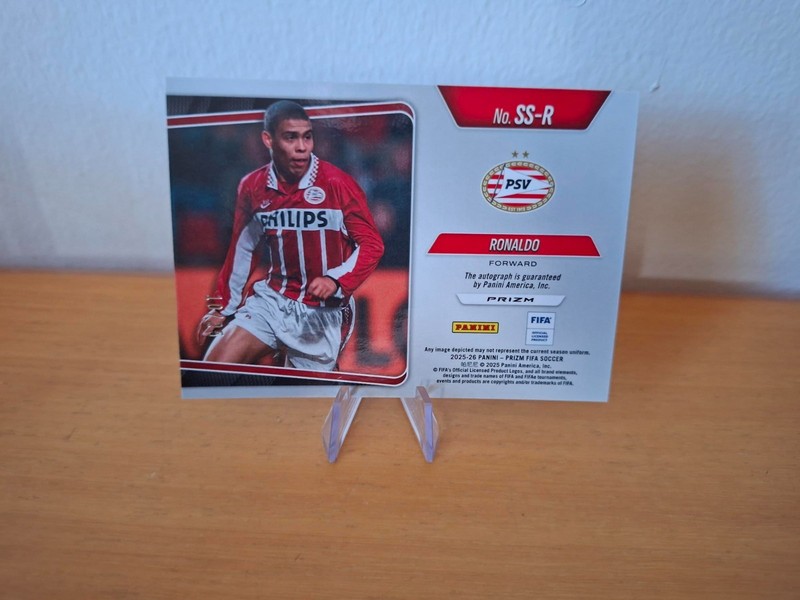 2025-26 Panini Prizm FIFA Soccer Ronaldo Auto /25 R9 Sensational Signatures view 2