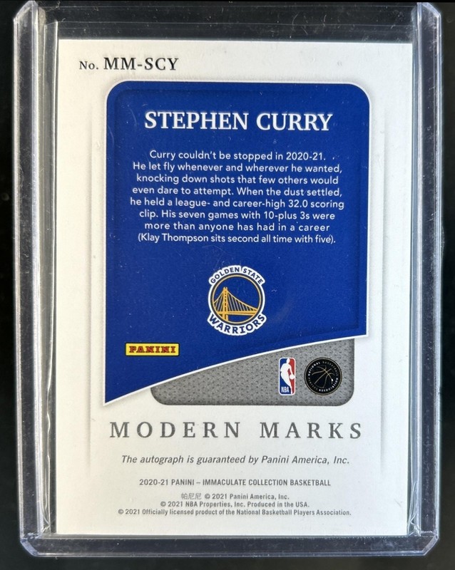 2020-21 Panini Immaculate Stephen Curry Modern Marks Red Auto Autograph #/25 view 2