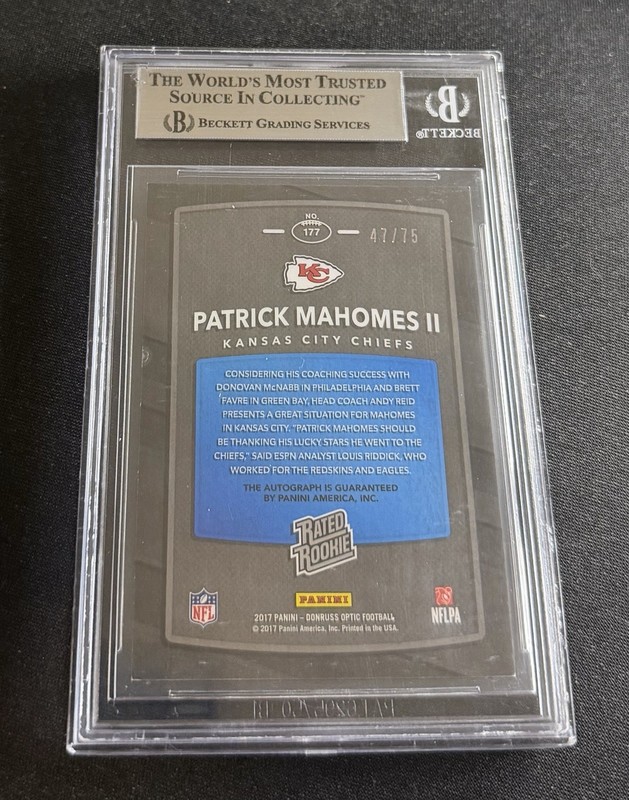 2017 Patrick Mahomes Donruss Optic Rated Rookie Blue Prizm Auto /75 BGS 8 #177 view 2