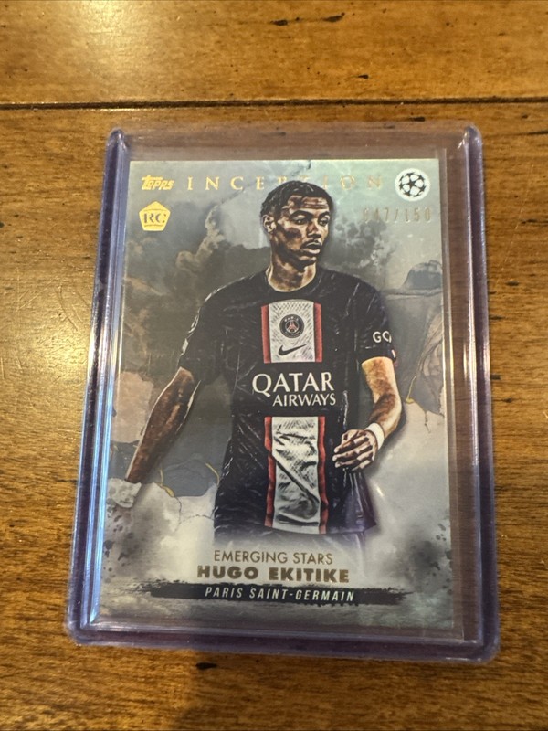2022-23 Topps Inception UEFA Hugo Ekitike Emerging Stars 47/150 view 2