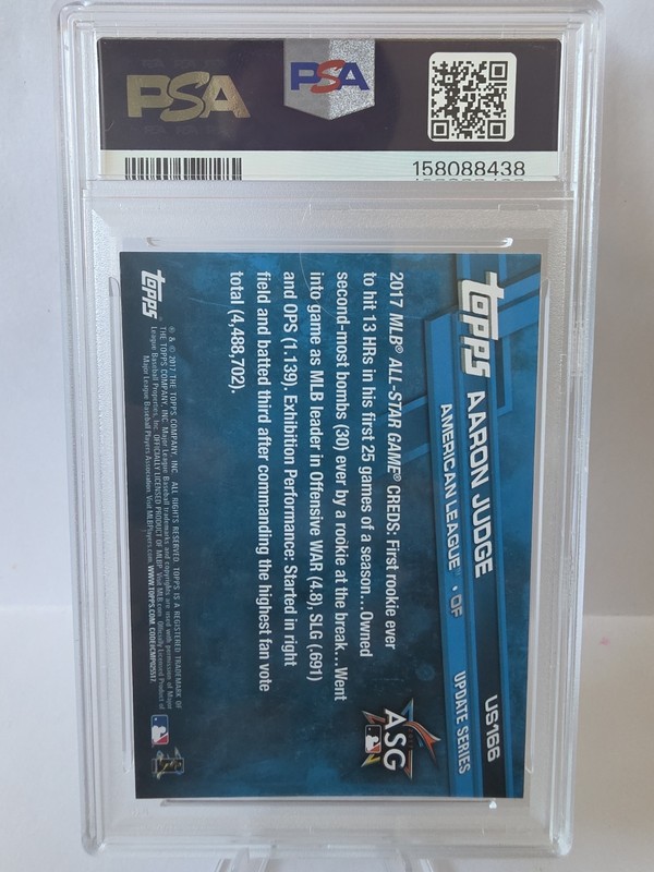 2017 Topps Update Series - Aaron Judge #US166 Throwing (RC) view 2