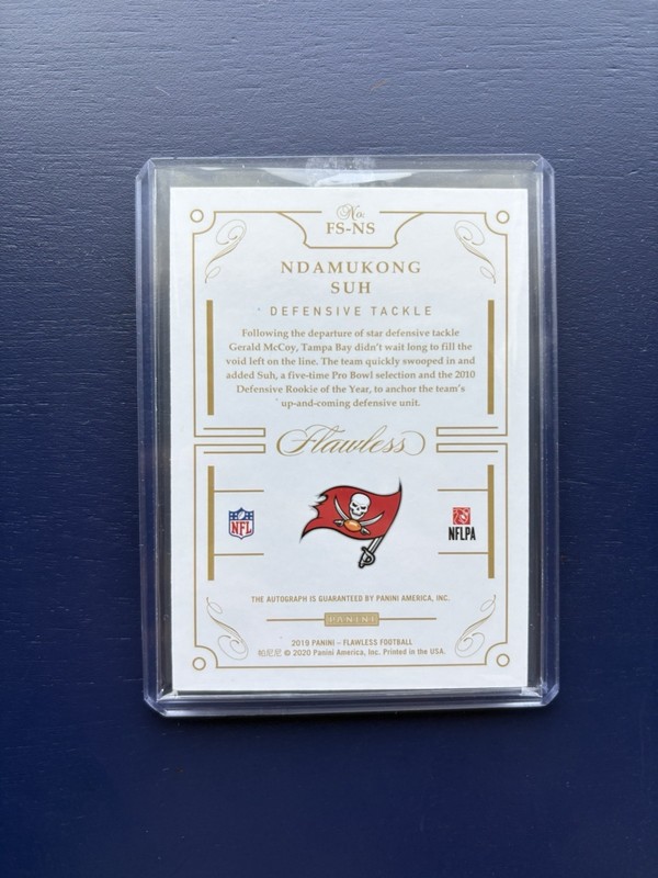 2019 Panini Flawless Signatures Ndamukong Suh Emerald Auto /5 #FS-NS BUCCANEERS view 2