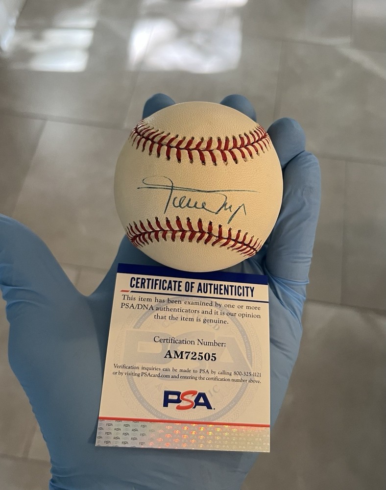 Willie Mays Autograph Baseball PSA DNA Cert Signed Clean White Ball MUST SEE!