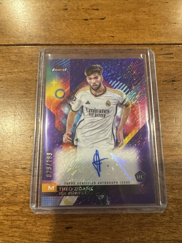2023-24 Topps Finest UCC Theo Zidane Purple Shimmer RC Auto 29/199 view 2
