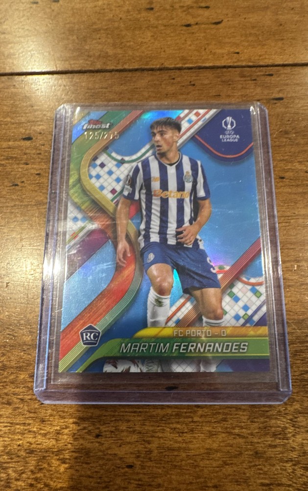 2024-25 Topps Finest UCC Martim Fernandes #42 Sky Blue RC Refractor 125/275