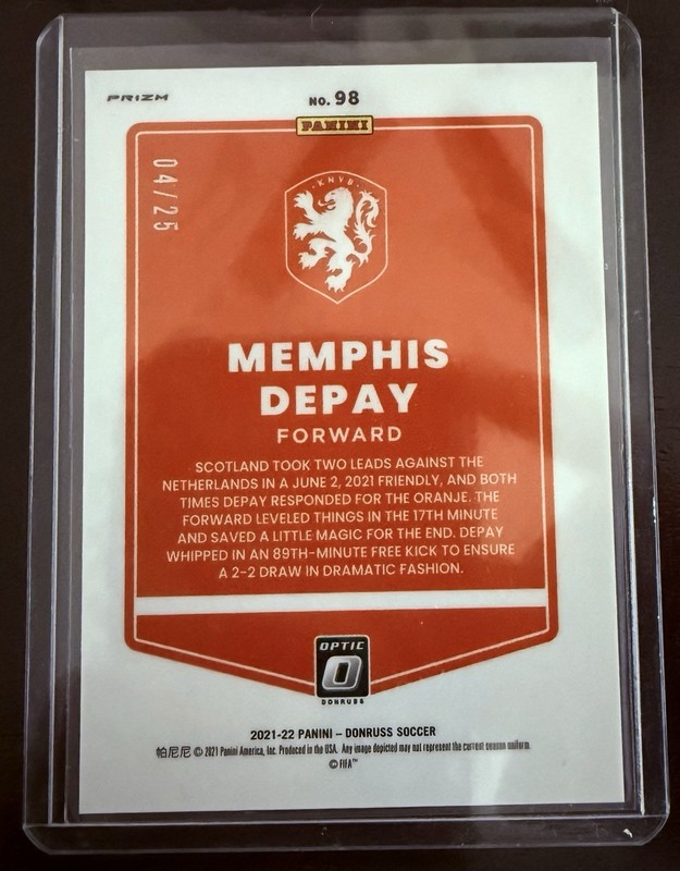 2021-22 Panini Donruss Optic - Memphis Depay #98 Pink Velocity /25 Netherlands view 2