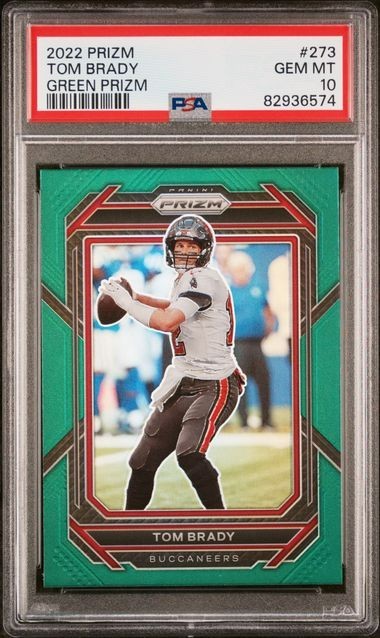 PSA 10 Tom Brady 2022 Panini Prizm #273 Green Prizm Refractor (Low Pop) SP Bucs