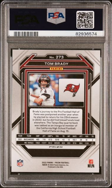 PSA 10 Tom Brady 2022 Panini Prizm #273 Green Prizm Refractor (Low Pop) SP Bucs view 2