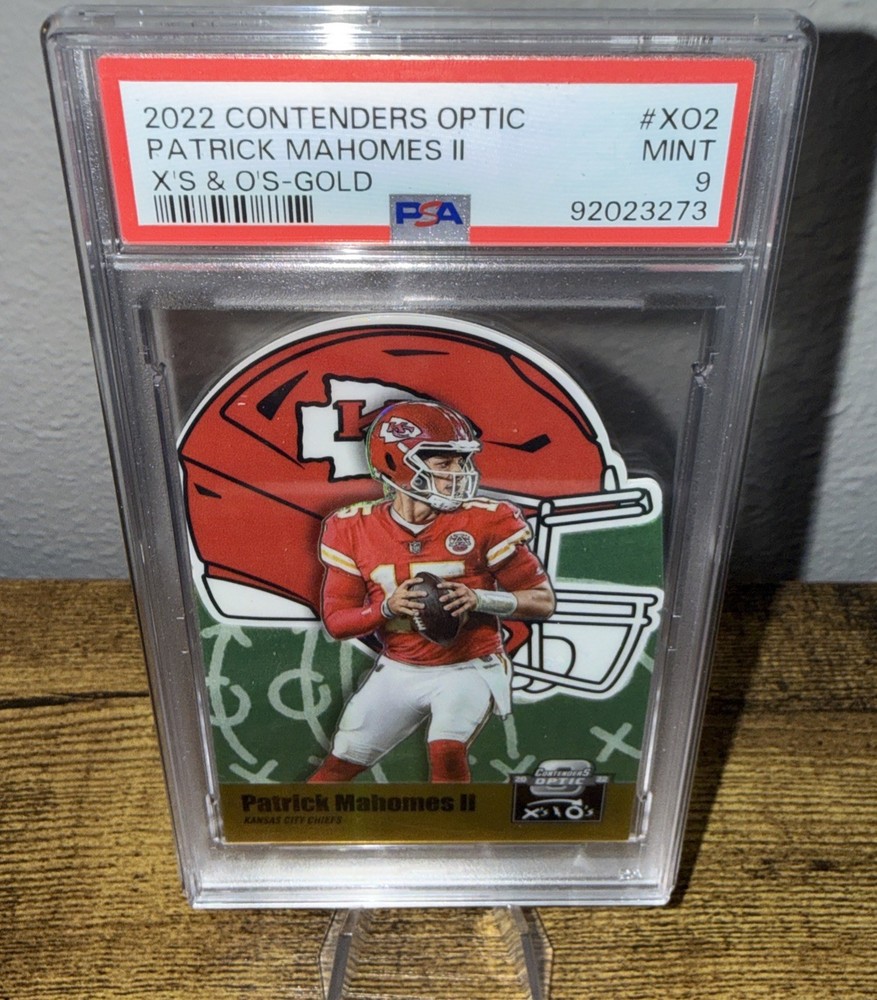2022 Panini Contenders Optic GOLD X'S and O's Patrick Mahomes II #XO-2 /10 PSA 9