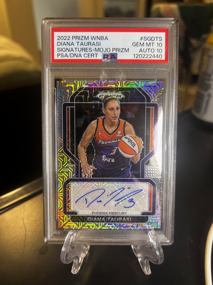 2022 PRIZM WNBA DIANA TAURASI AUTO SIGNATURE MOJO /25 PSA 10/10 #3/25 Jersey no.