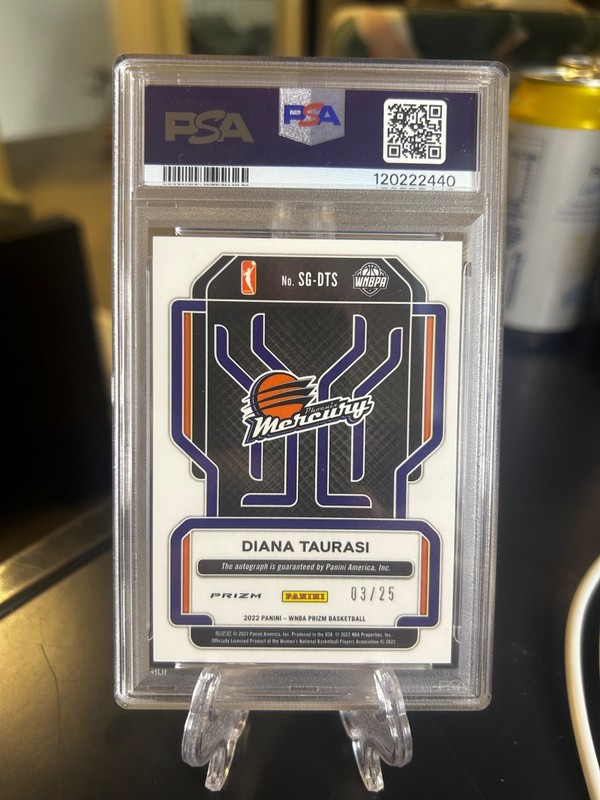 2022 PRIZM WNBA DIANA TAURASI AUTO SIGNATURE MOJO /25 PSA 10/10 #3/25 Jersey no. view 2