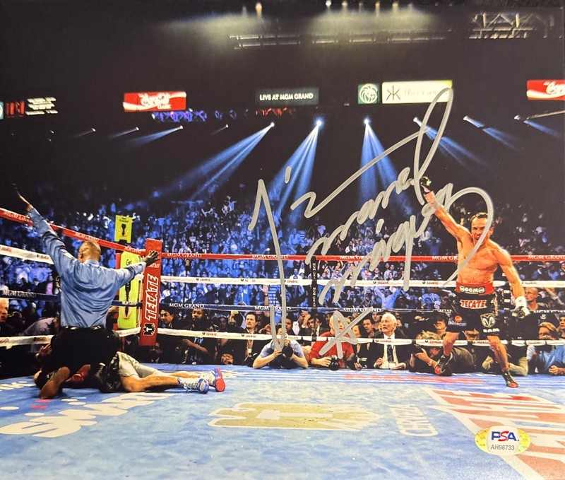Juan Manuel Marquez Signed 8x10 Boxing Photo VS Manny Pacquiao PSA AH98733 view 2