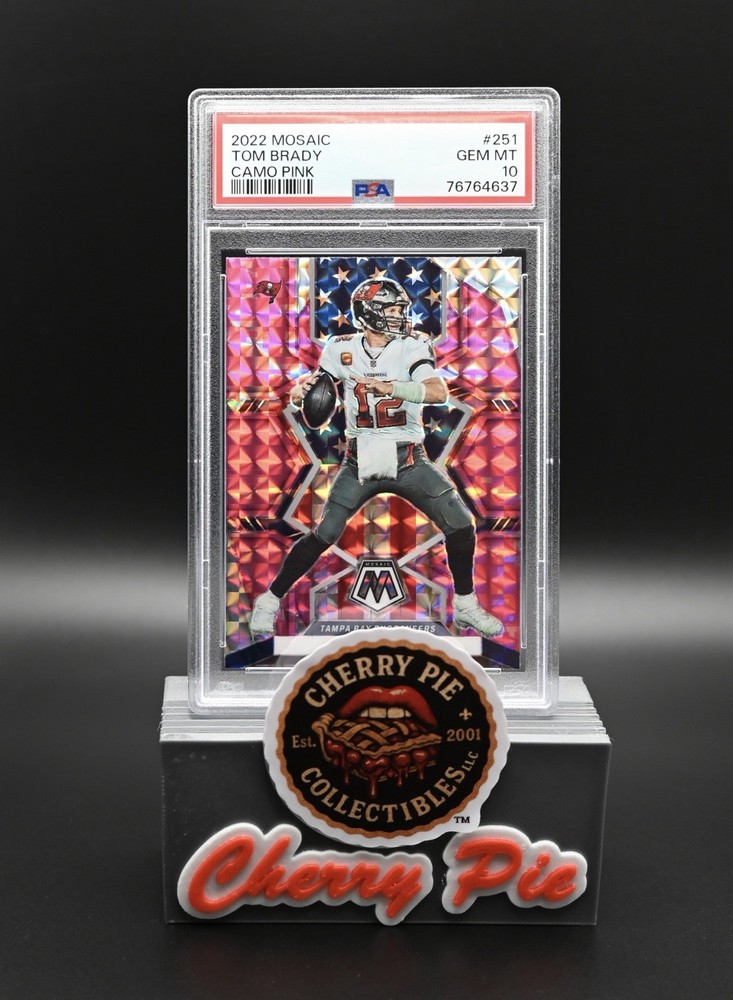 2022 PANINI MOSAIC CAMO PINK #251 TOM BRADY PSA 10 GEM MINT