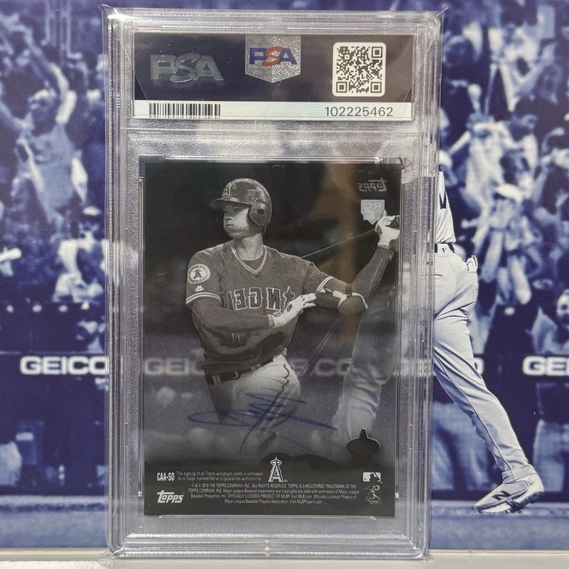 2018 Topps Clearly Authentic Shohei Ohtani Autograph Auto Card PSA 8 RC Rookie view 2