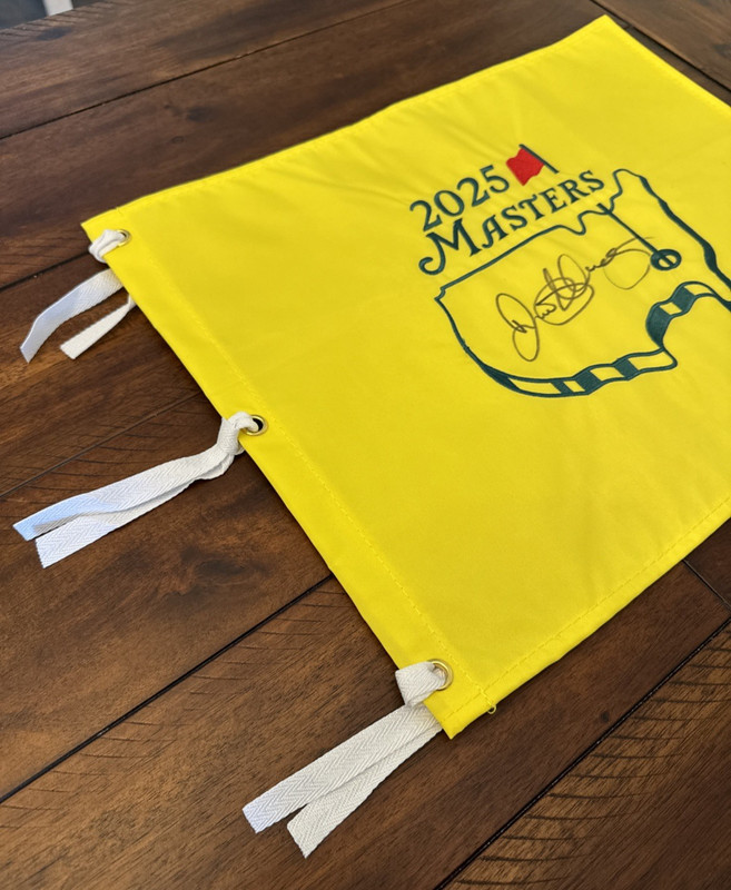 Rory McIlroy Signed 2025 Masters Flag - PSA CERTIFIED COA - GRAND SLAM - AMAZING view 2