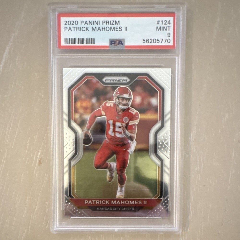 Panini 2020 Prizm Patrick Mahomes II #124 PSA 9 Kansas City Chiefs