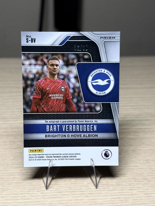 Bart Verbruggen /10 Auto 2024-25 Panini Prizm EPL Signatures Gold #S-BV view 2