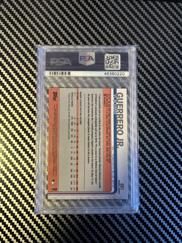 2019 Topps Update Vladimir Guerrero Jr #US1 Rainbow Foil PSA 10 view 2