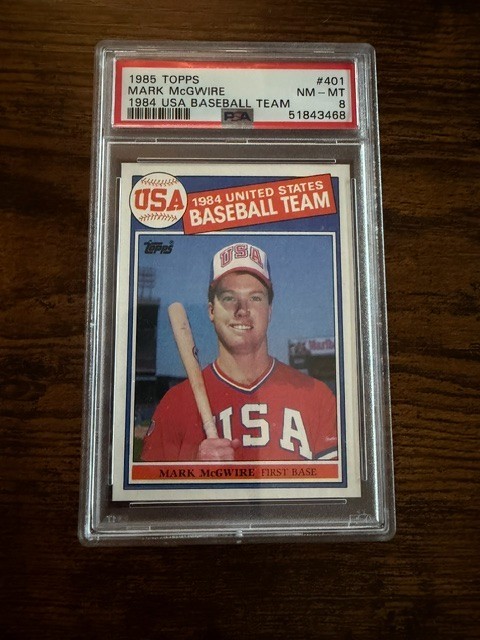 1985 TOPPS USA BASEBALL MARK MCGWIRE #401 (RC) PSA 8