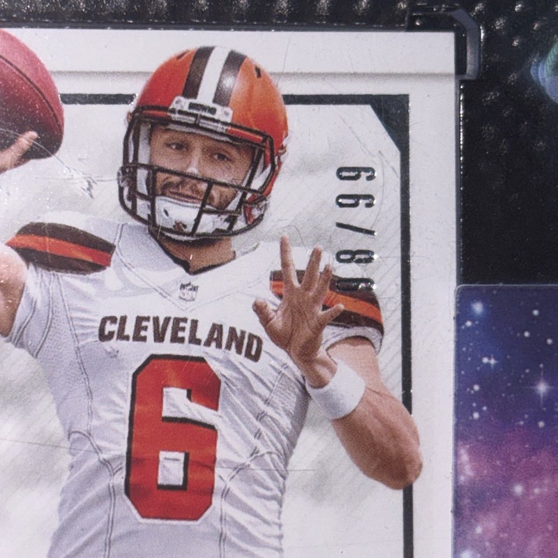 2018 National Treasures Baker Mayfield Rookie Material Auto Patch /99 RPA Bucs view 2