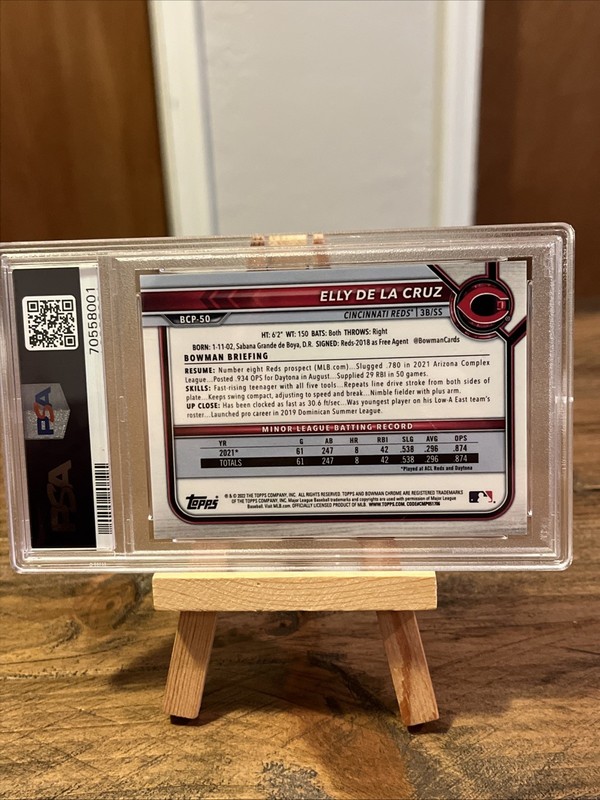 Elly De La Cruz 2022 Bowman Chrome 1st Fuchsia Lava /199 PSA 9 view 2